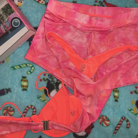 “Kelly” - by Sel Doval 💖 (@sel.doval) - Picture 3 of 5